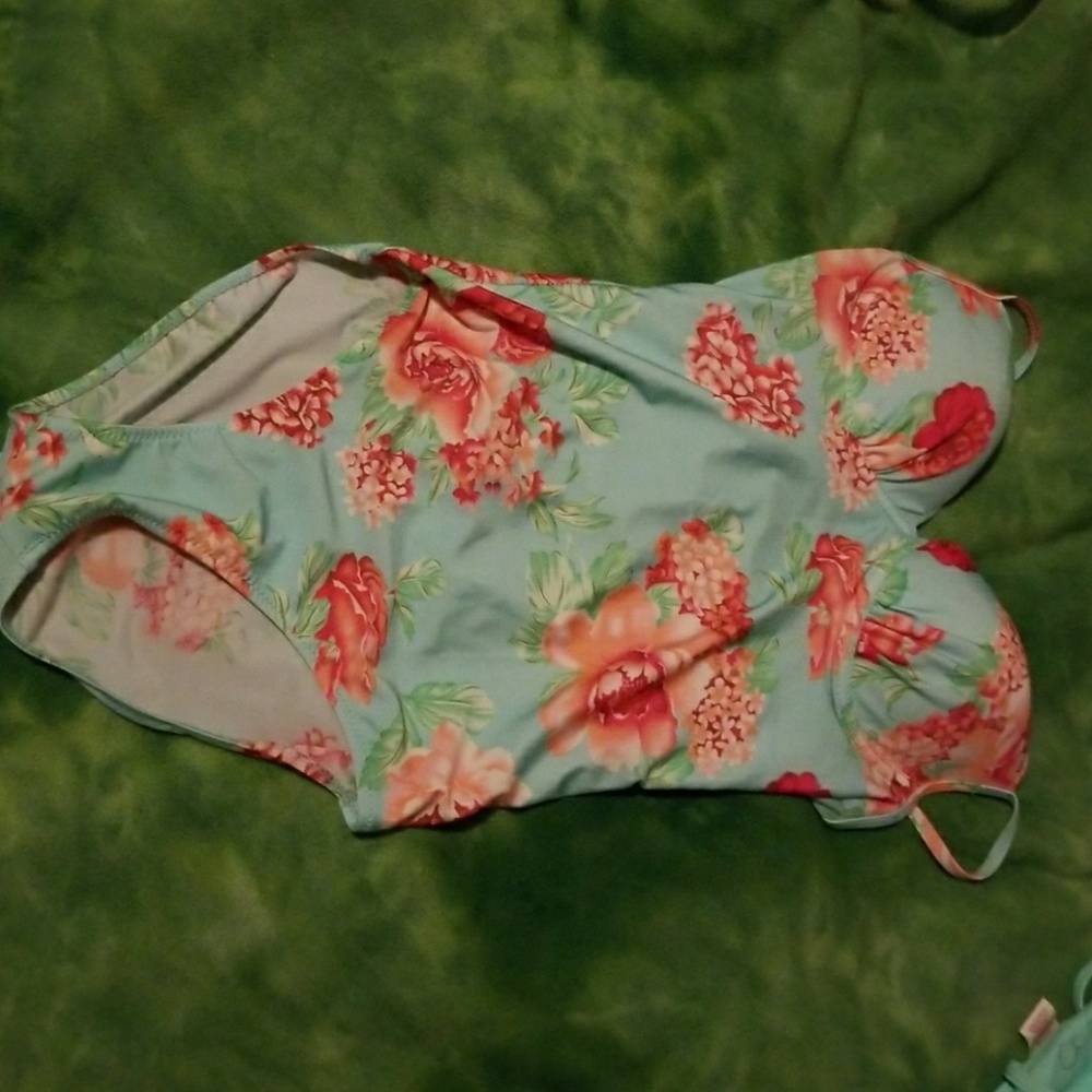 Swim suit
