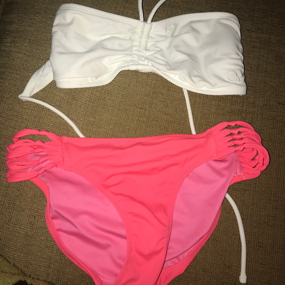 OP/ Victoria's Secret bikini