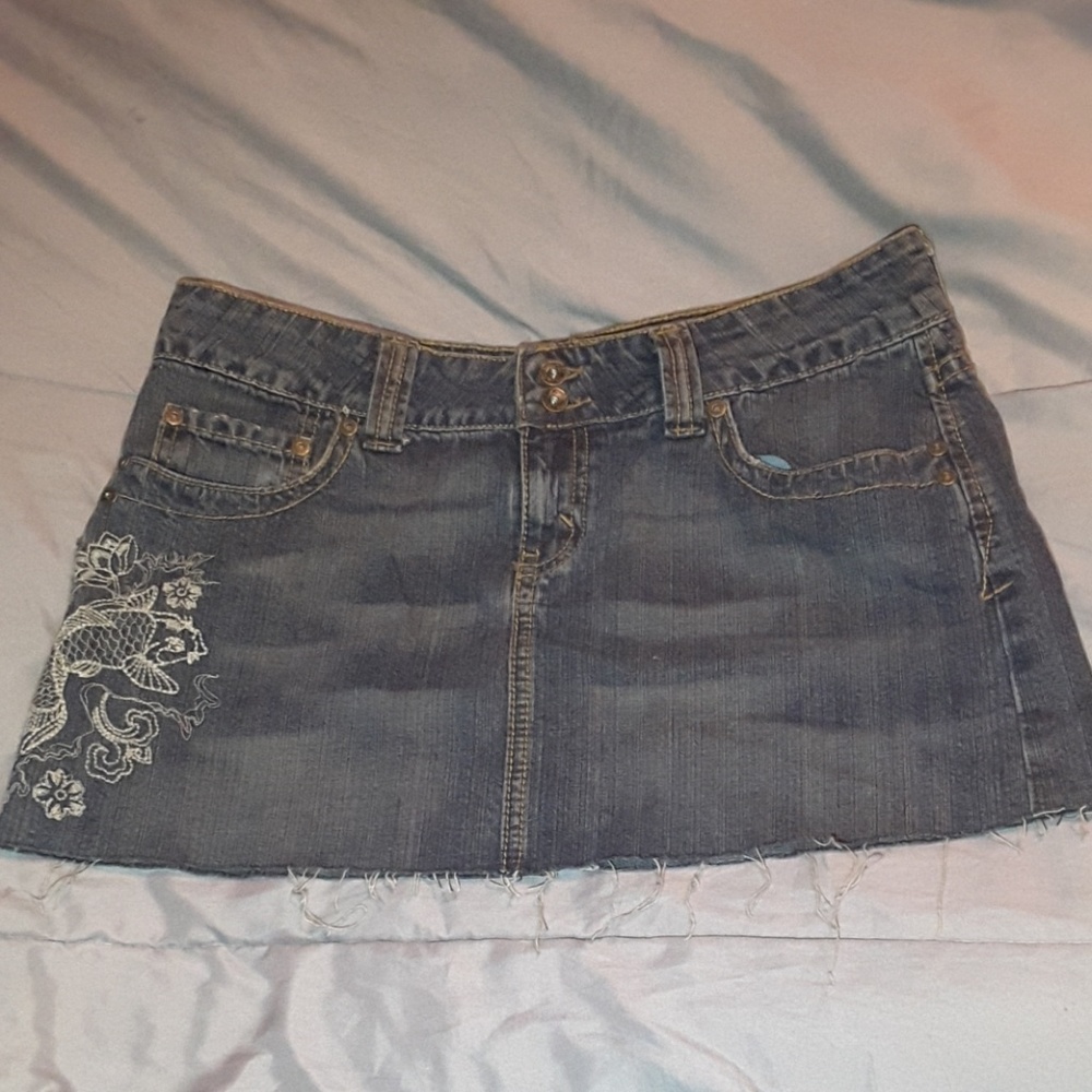 Denim skirt Jordache size 7/8 cut off mini