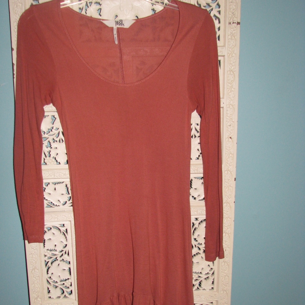 URBAN OUTFITTERS (black poppy) tunic top/dress