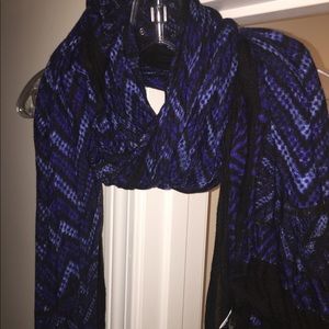 Calvin Klein blue patterned scarf