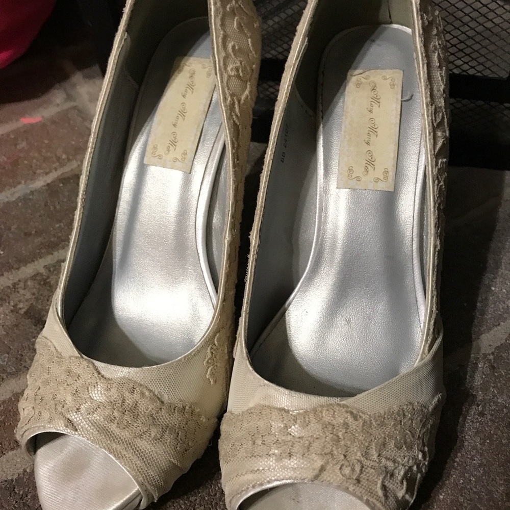 Mary Marry Me- Vintage Laced Wedding Shoes-