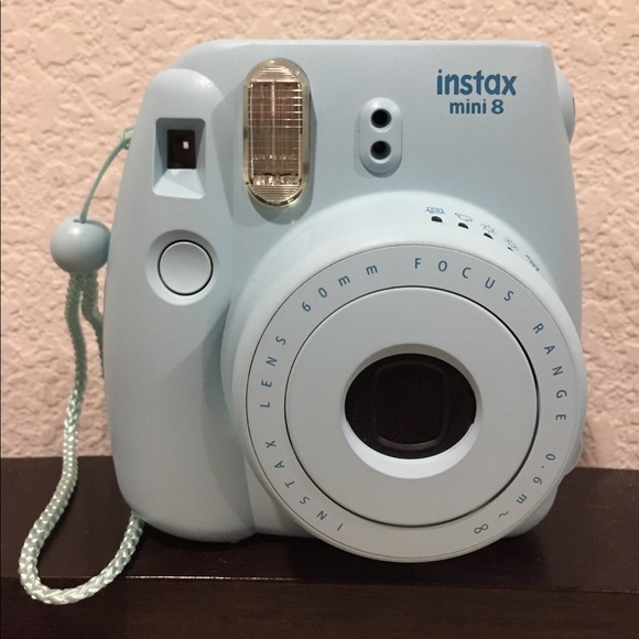 Polaroid Instax mini 8 (SOLD) - Picture 1 of 4
