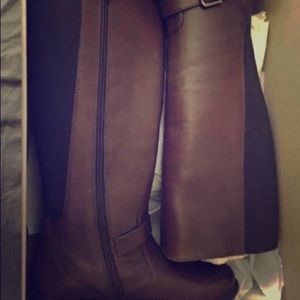 Clark boots brand new never been worn