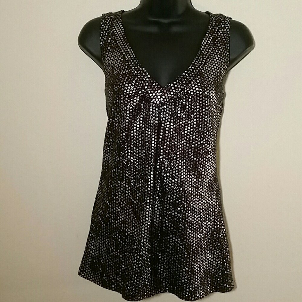♥♥EXPRESS♥♥ V-neck top