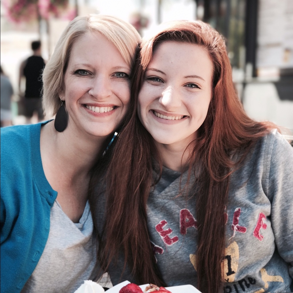 Meet your Posher, Kelly