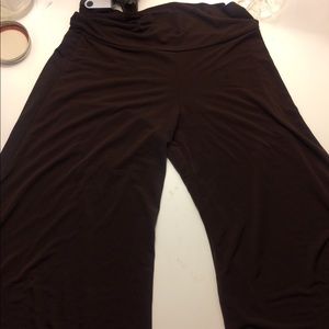 brown capris