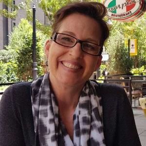 Meet your Posher, Carla