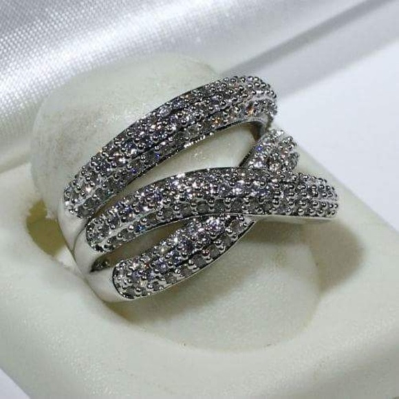 18 K White Gold Filled AAA Clear CZ ring - Picture 3 of 7