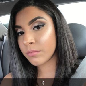 Meet your Posher, Fatima