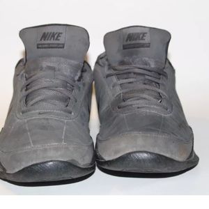 Men's Nike Air Ring Leader . Size 8 . Gray