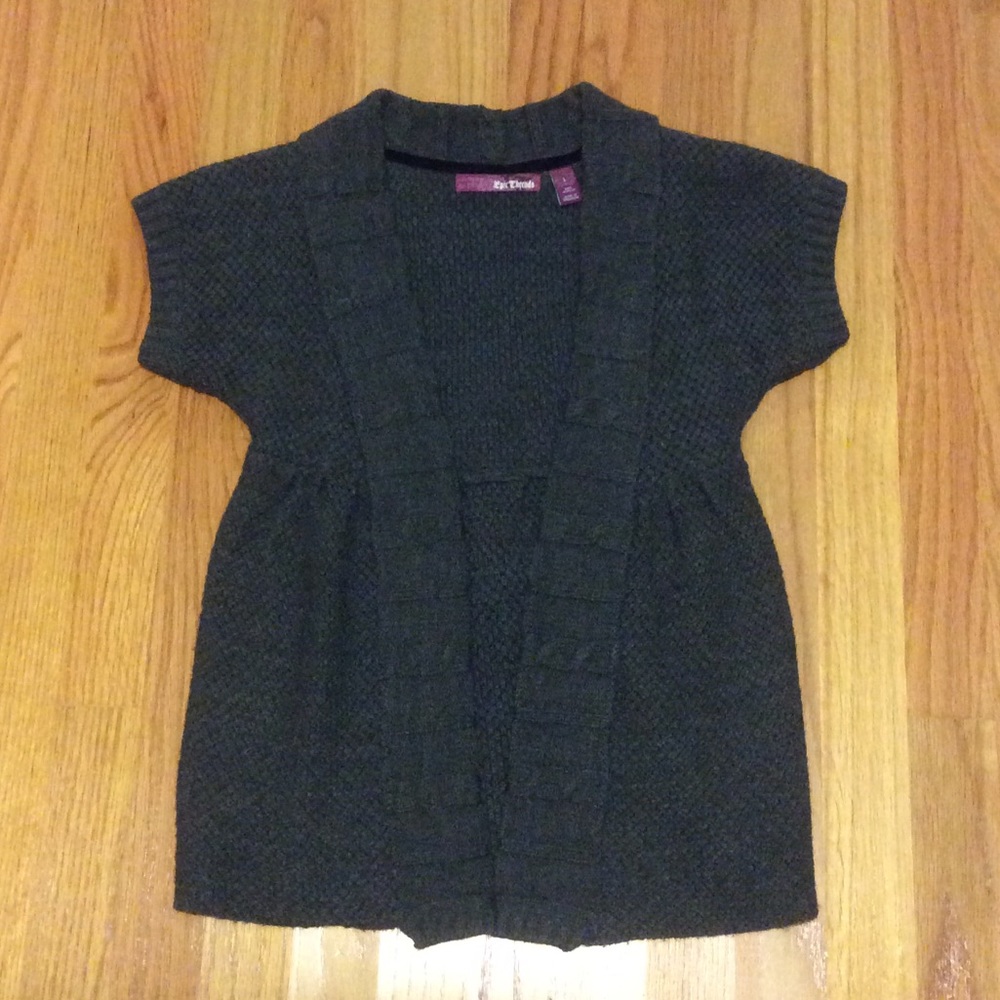 Gray Short-Sleeve Cinched Cardigan
