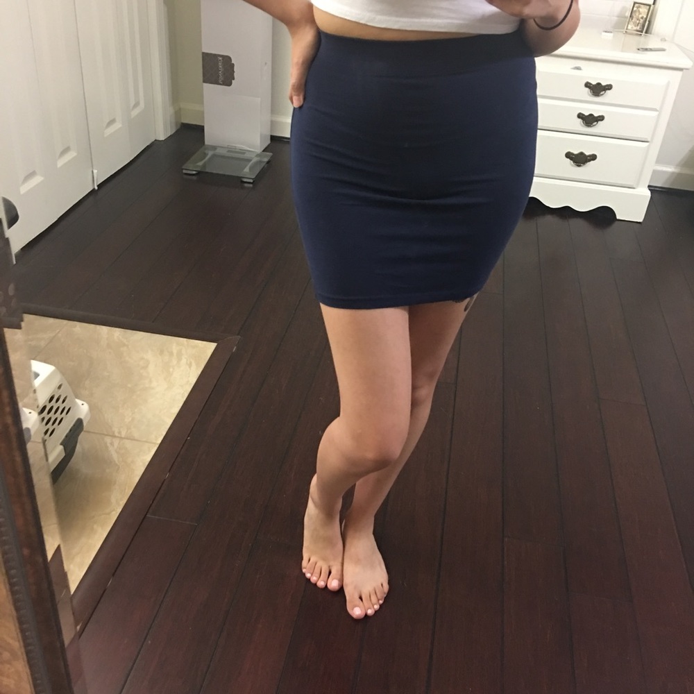 Mini skirt from H&M. Stretchy, very comfy