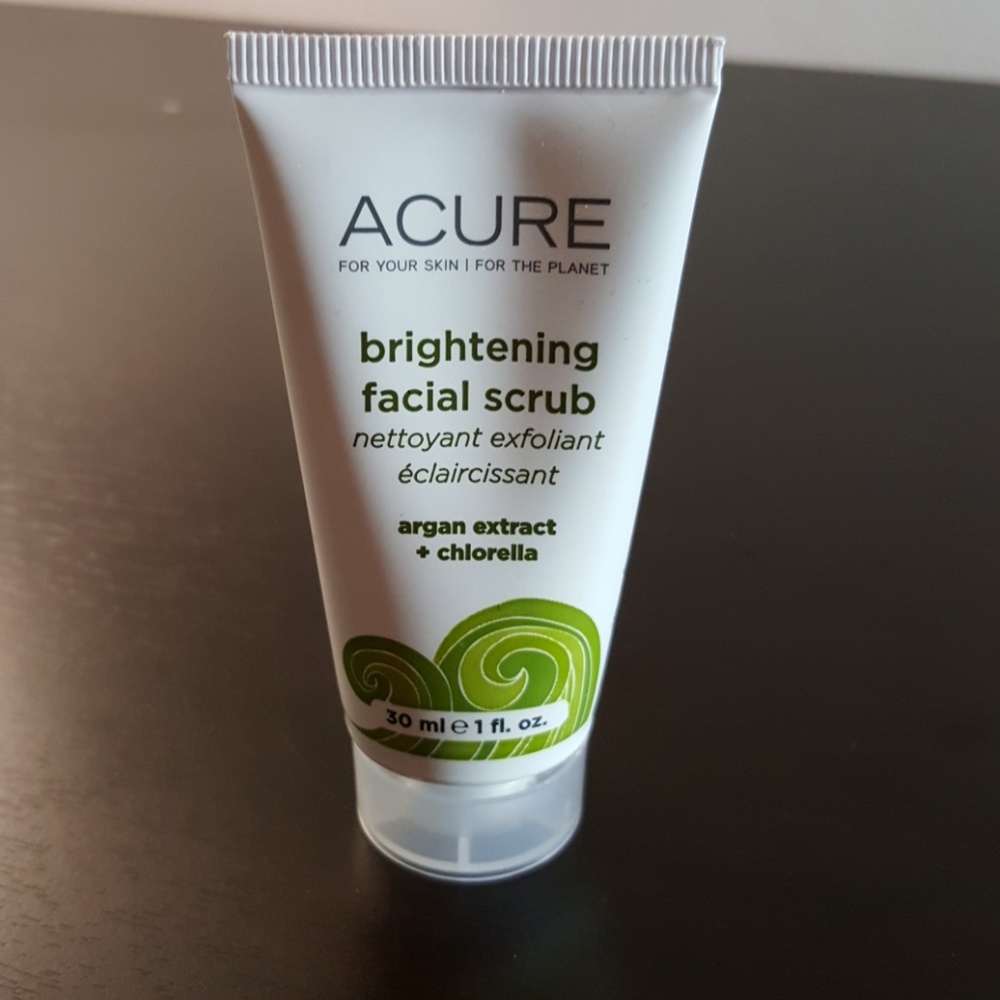 New Acure Brightening Facial Scrub