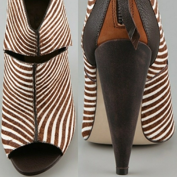Blonde Ambition Shoes - Blonde Ambition Reve Bootie