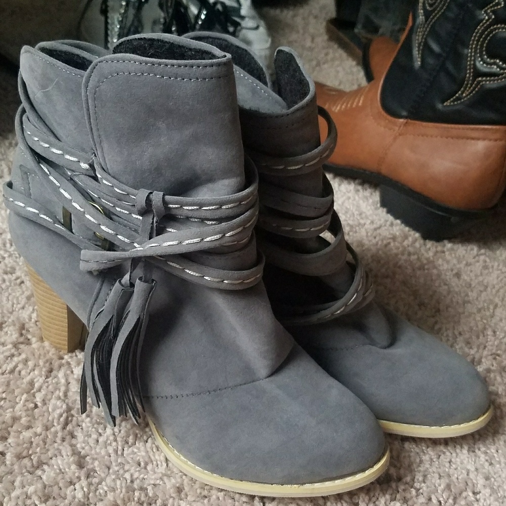 **Sold** Grey Booties Size 8