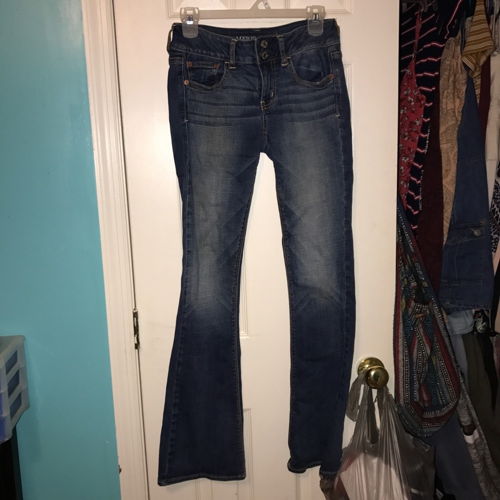AE Artist Flare Jeans Size 2 Long