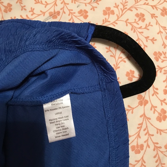 Top - Picture 4 of 5