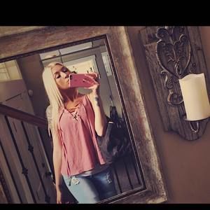 Meet your Posher, Anneke