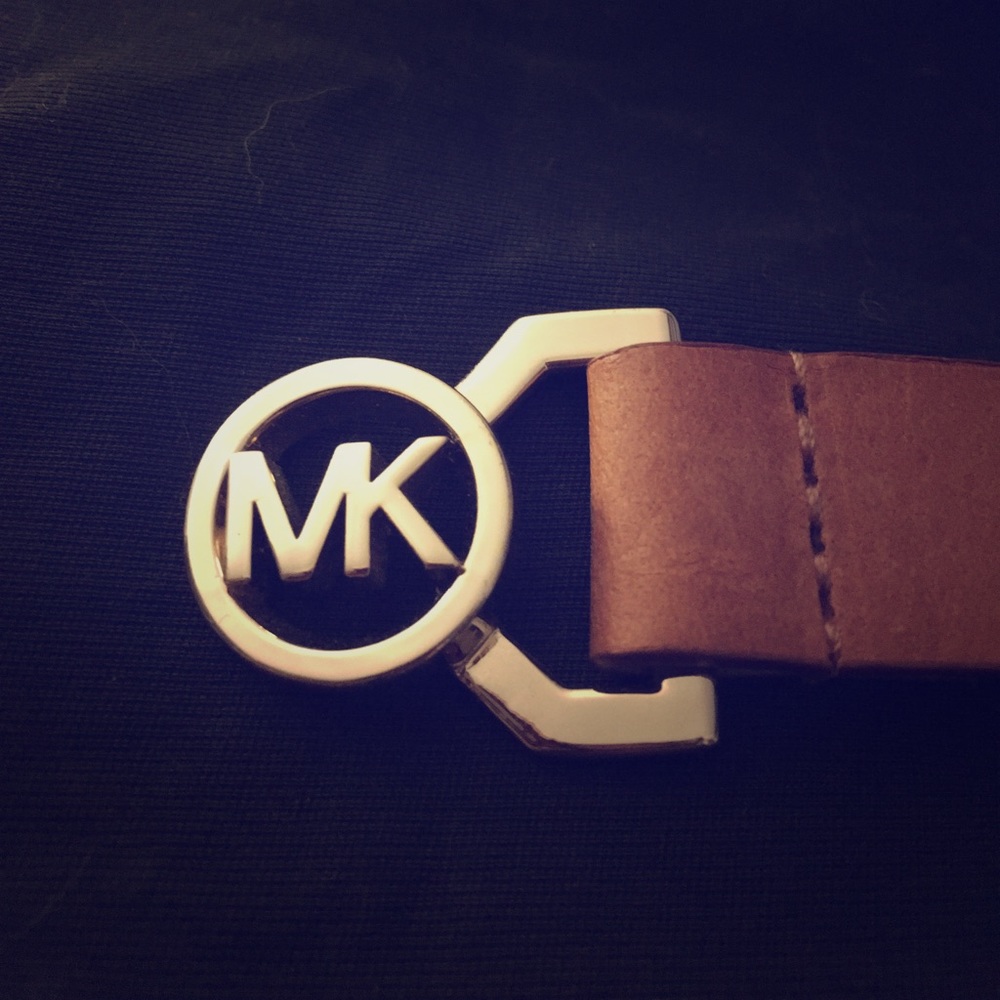 Michael Kors extendable belt