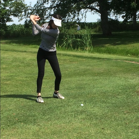 Meet your Posher, Jennifer - Picture 1 of 1