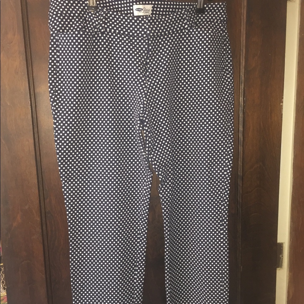 Polka dots fitted Ankle pants