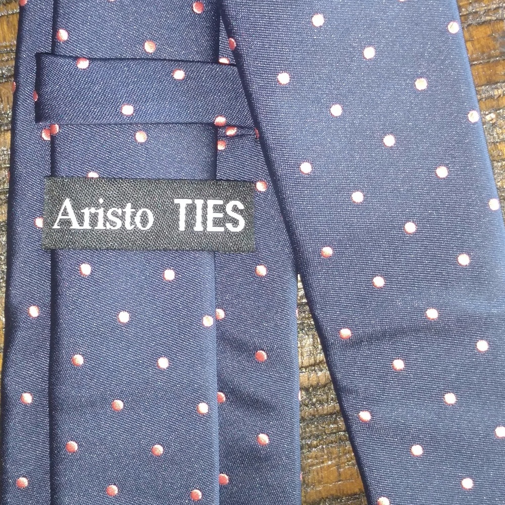 New Men's Navy & Pink Polka Dot Tie - Picture 4 of 4