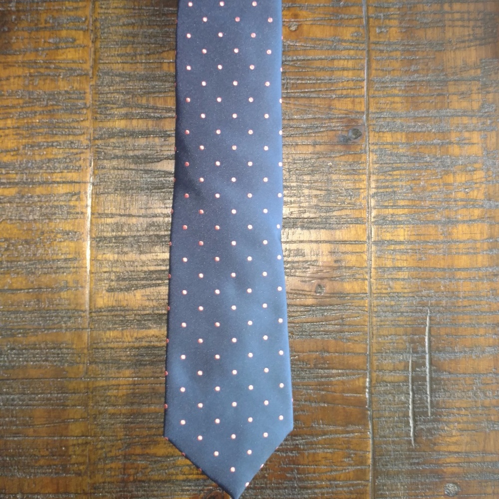 New Men's Navy & Pink Polka Dot Tie - Picture 3 of 4