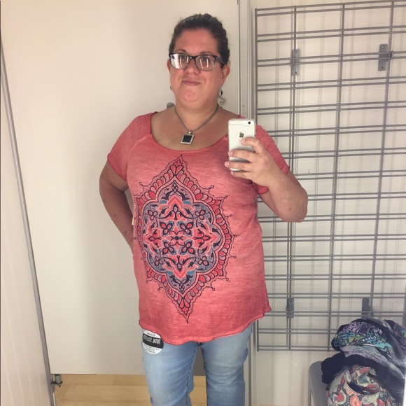 Meet your Posher, Colleen - Picture 2 of 2