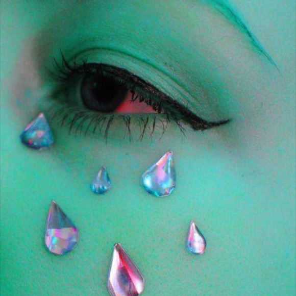 Welcome to my layer! Enjoy the goods ✨✨✨✨ - Picture 3 of 8