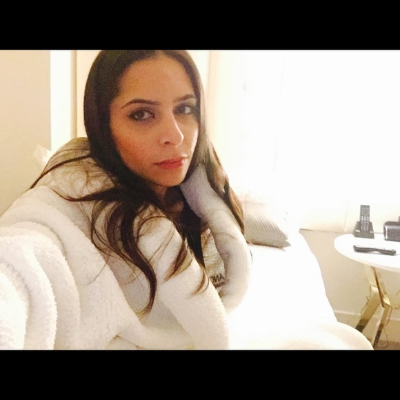 Welcome to my layer! Enjoy the goods ✨✨✨✨ - Picture 7 of 8