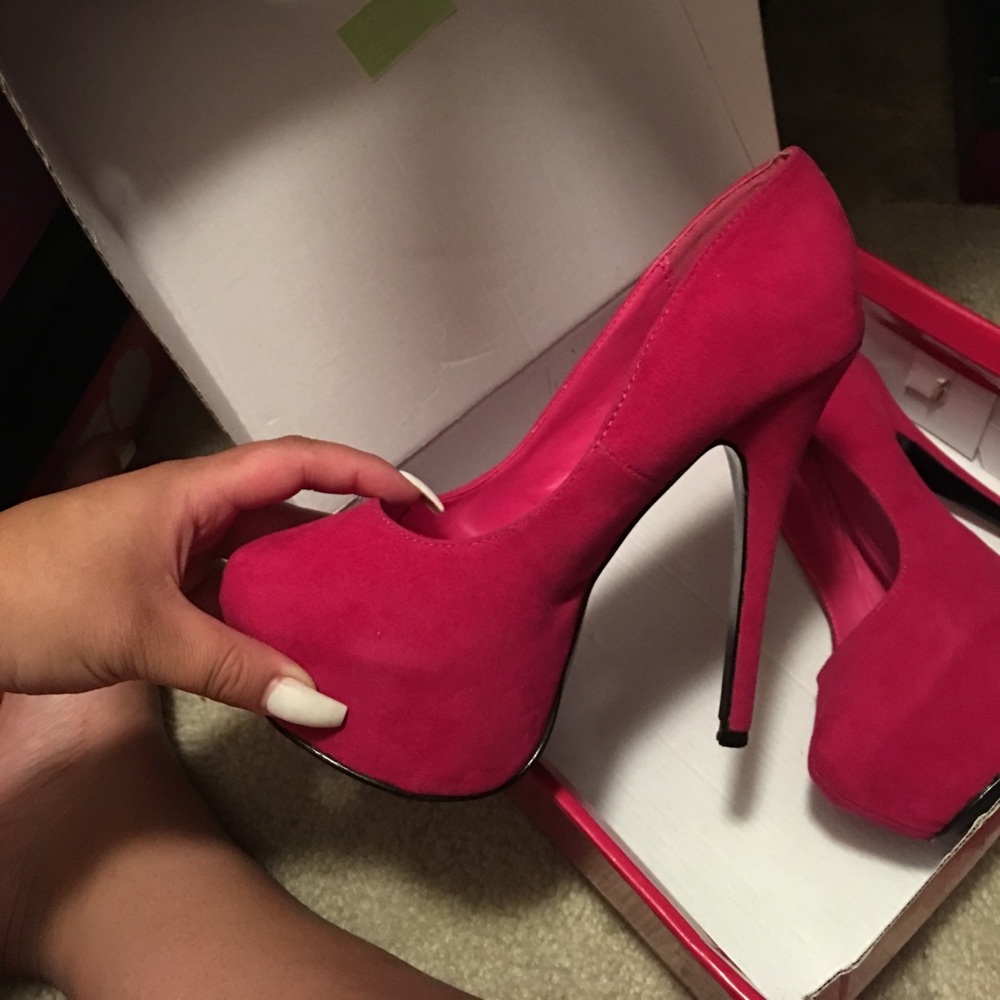 Hot pink pumps