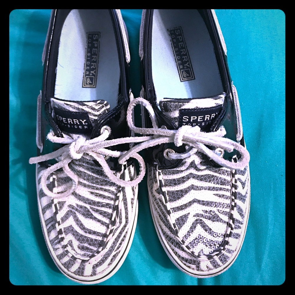 Zebra print sperry's Sz 6