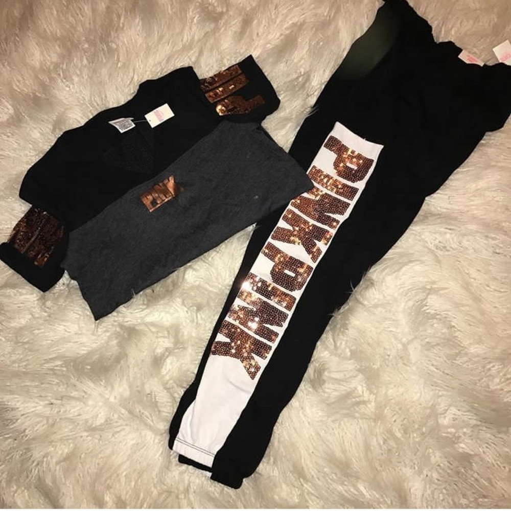 Womans small Victoria secret set