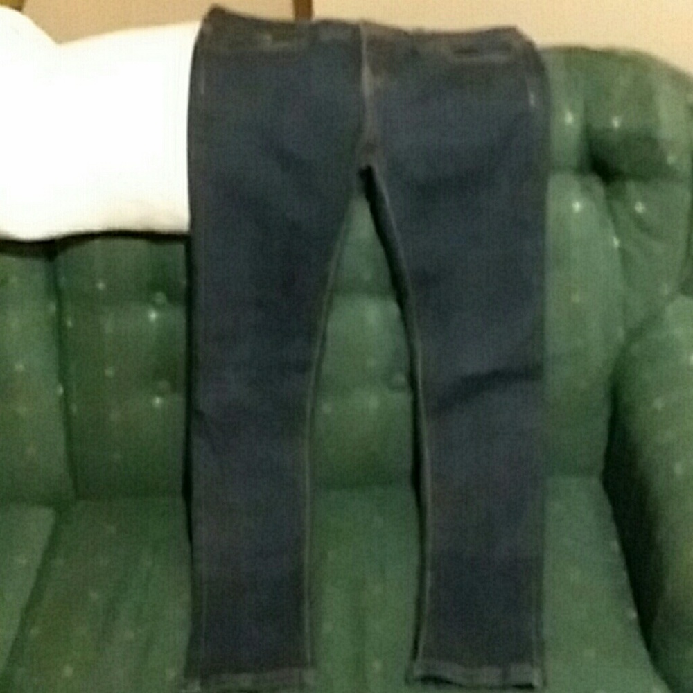 JUNIORS SKINNY JEANS SIZE 11 NWOT