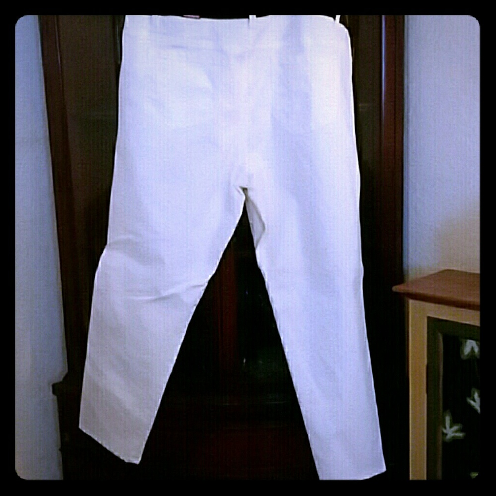 White jeans with leather trim