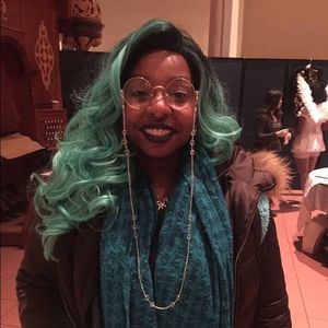 Meet your Posher, Shen