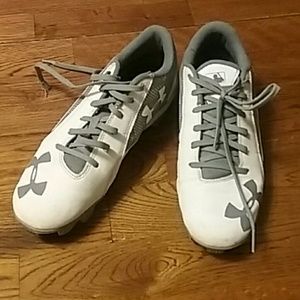 Boys baseball cleats