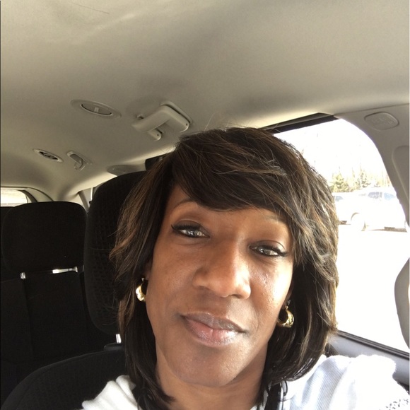 Meet your Posher, Regina - Picture 1 of 1