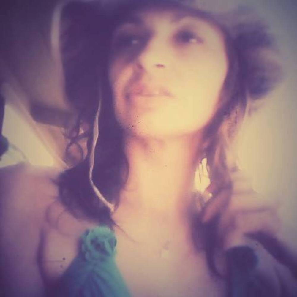 Meet your Posher, Yamilett