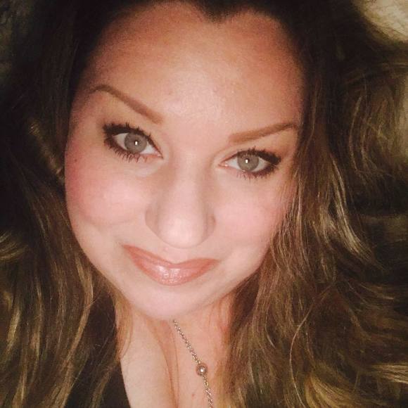 Meet your Posher, Tara - Picture 1 of 1