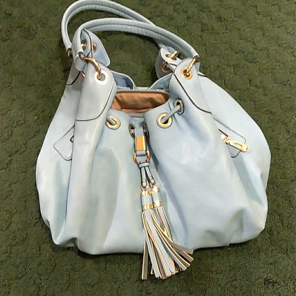 Large purse with tassels