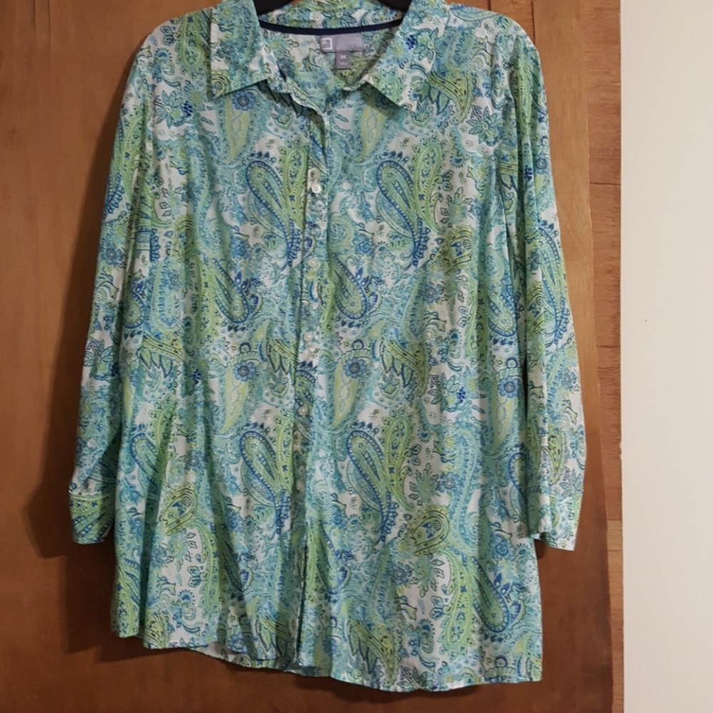 Paisley print with white background