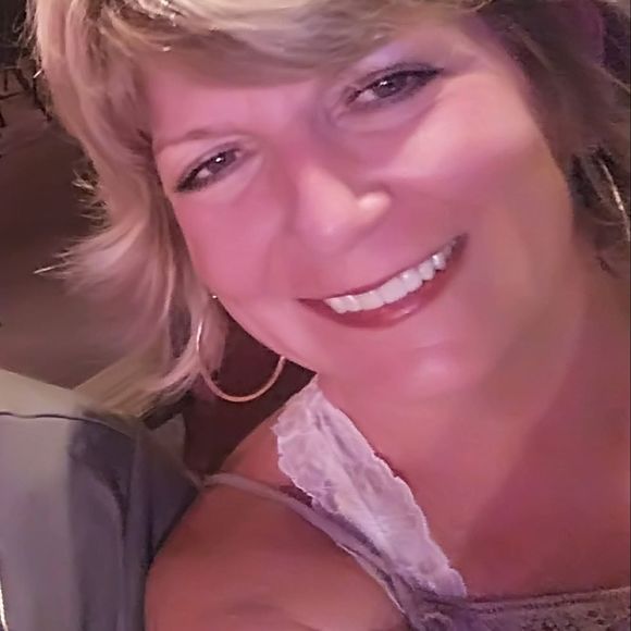 Meet your Posher, Rhonda - Picture 1 of 1