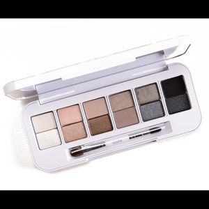 Buxom Fire and Frost Eyeshadow Palette