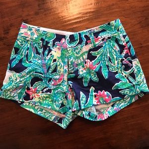 Lily Pulitzer size 4 Callahan shorts