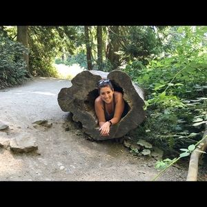 Meet your Posher, Stephanie