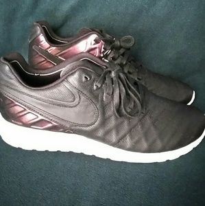 Nike Roshe Tiempo VI