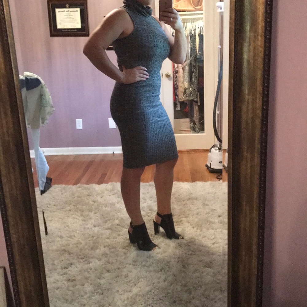 🎀 Sweater Dress 🎀 - Picture 2 of 3