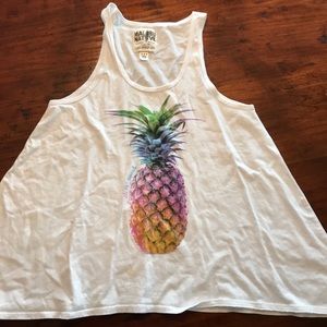 Tank top with a pineapple on it